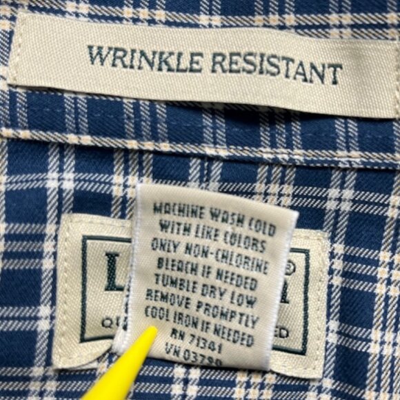 L.L. Bean Wrinkle Resistant Plaid Long Sleeve Button-down Shirt Size Medium - Picture 11 of 11